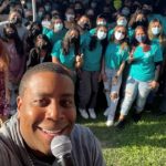 'SNL' star Kenan Thompson surprises high school students with unexpected message